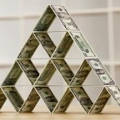 ЦБ обозначил признаки финансовых пирамид